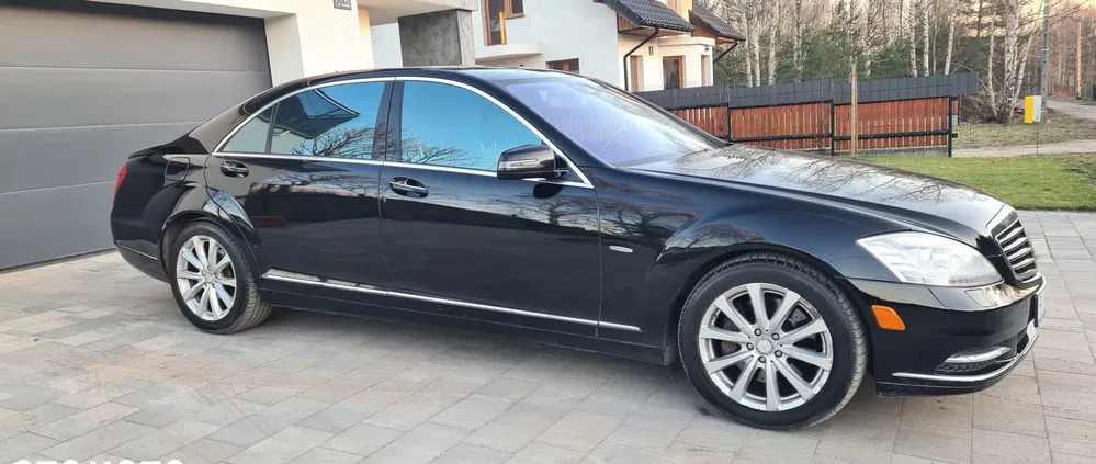 samochody osobowe Mercedes-Benz Klasa S cena 72800 przebieg: 254000, rok produkcji 2011 z Białystok